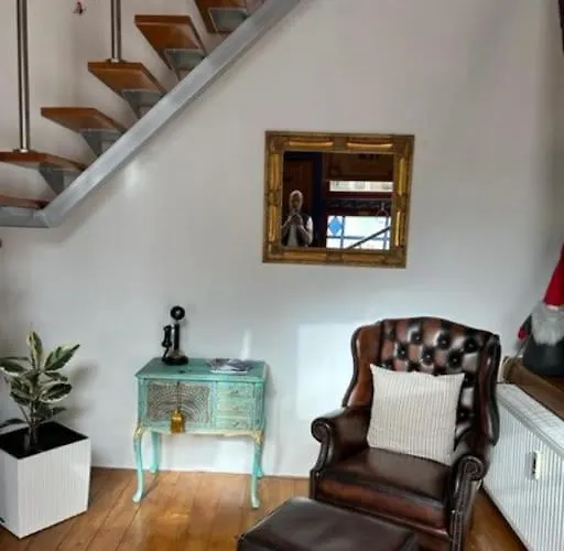 Gemuetliches Scheunenfachwerkhaus Nahe Frankfurt Mit Glasfaser Und Klima Casa de Férias Bad Soden am Taunus